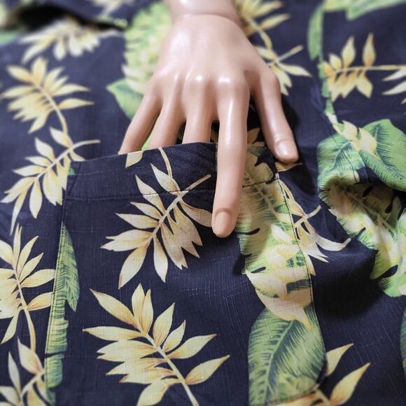 JA Banks Men's Traditional Fit Camp Shirt Size Large, Little Wear - Like New - Picture 5 of 8